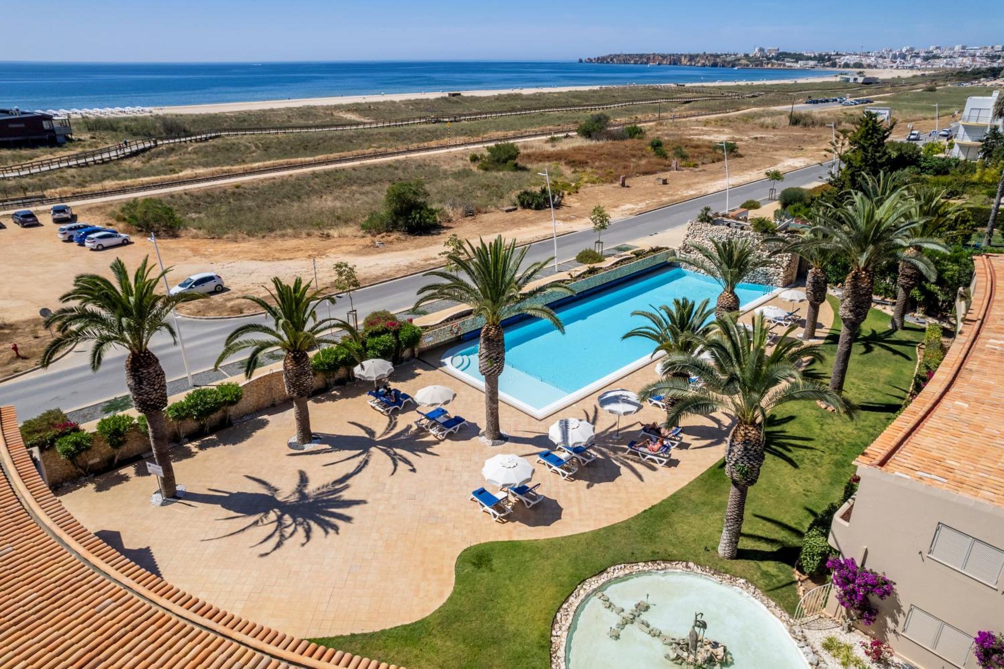 Vila Palmeira Beach Resort Lagos Exterior photo