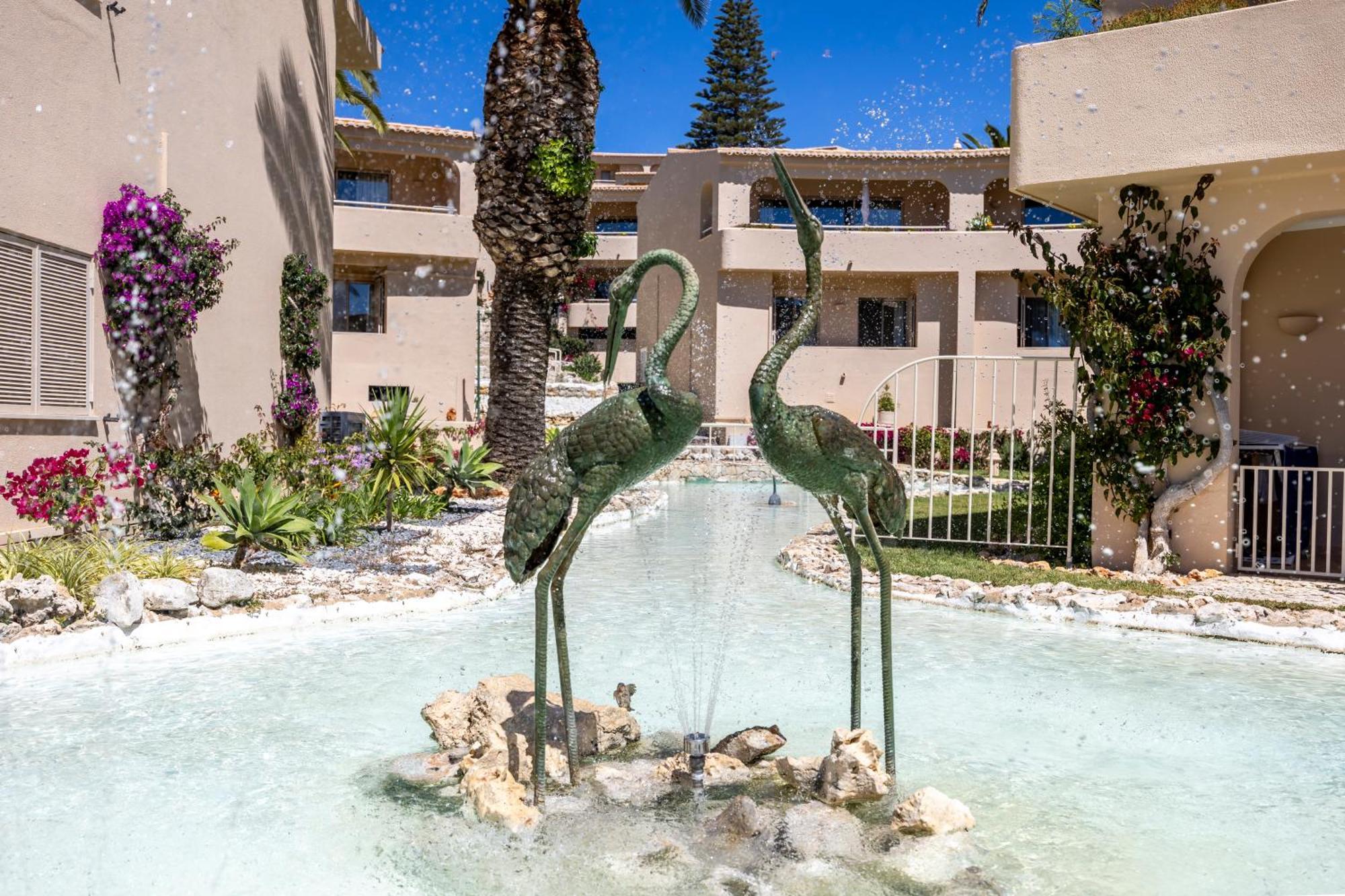 Vila Palmeira Beach Resort Lagos Exterior photo