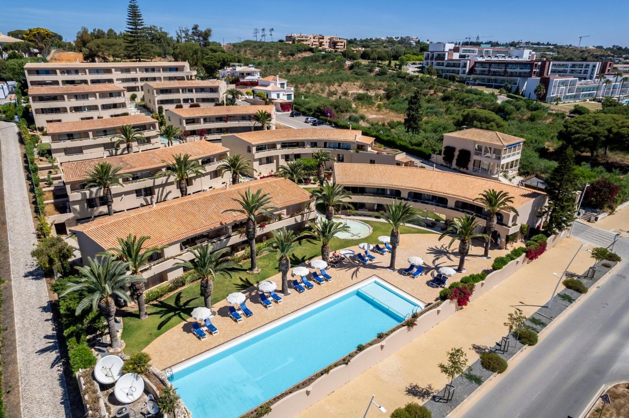 Vila Palmeira Beach Resort Lagos Exterior photo