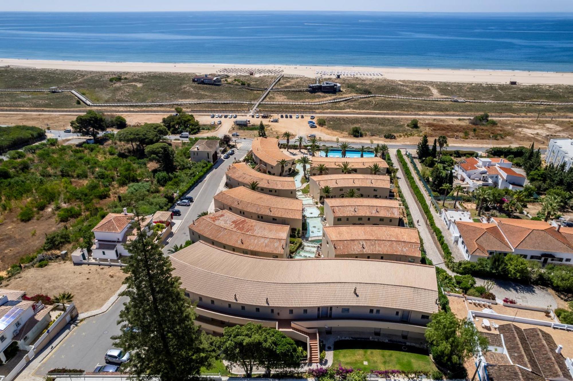 Vila Palmeira Beach Resort Lagos Exterior photo
