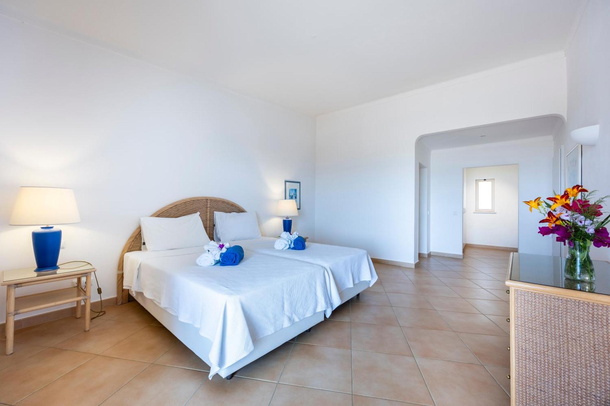 Vila Palmeira Beach Resort Lagos Exterior photo